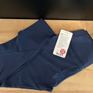 NWT Lululemon In Movement 7/8 Tight Navy Blue Size 8